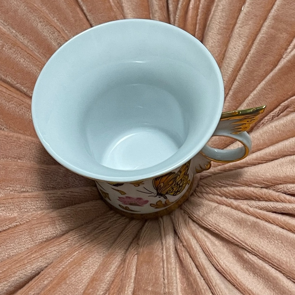 Tea Cup and Saucer 🦋 - Picture 9 of 13